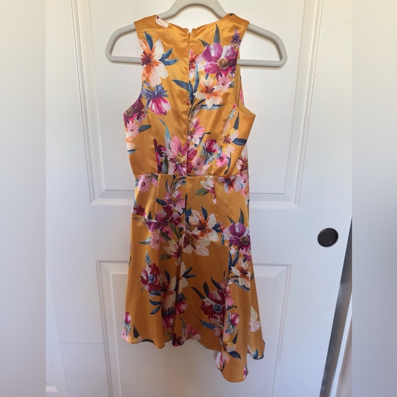 EUC Bar III Womens Asymmetrical Fit & Flare Dress - size 0 - Picture 4 of 7